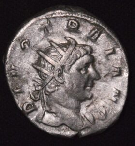 EXTREMELY RARE! EMPEROR DIVO TRAJAN COMMEMORATIVE DEITY SILVER DOUBLE DENARIUS!